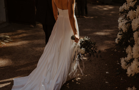 hannah and nicklas’ castle wedding   inspiration photo 2