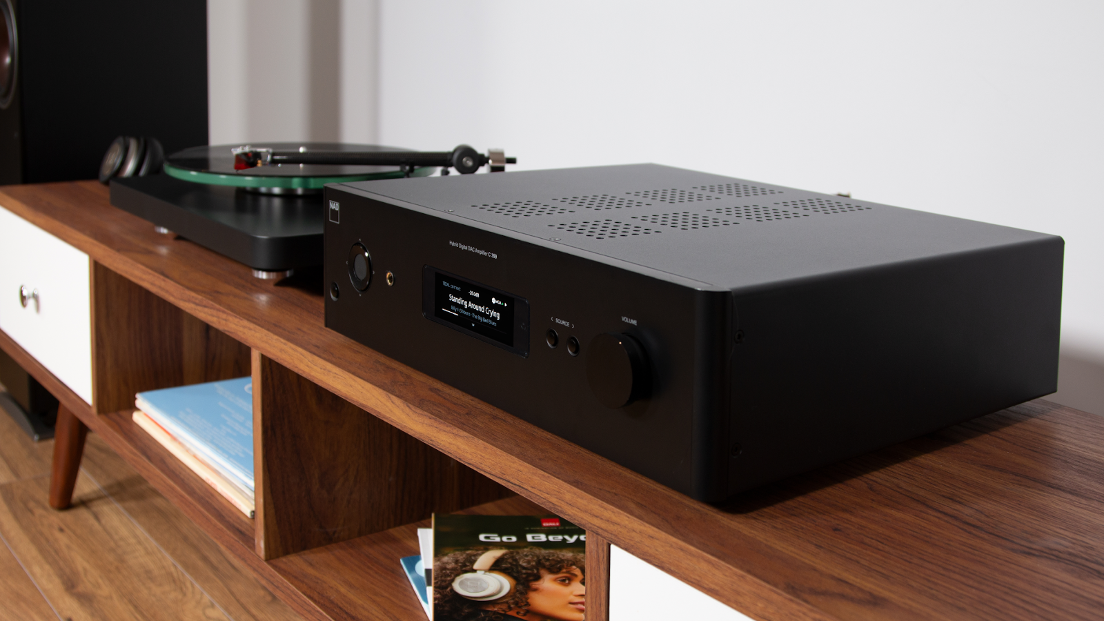 NAD C 389 HybridDigital DAC Amplifier