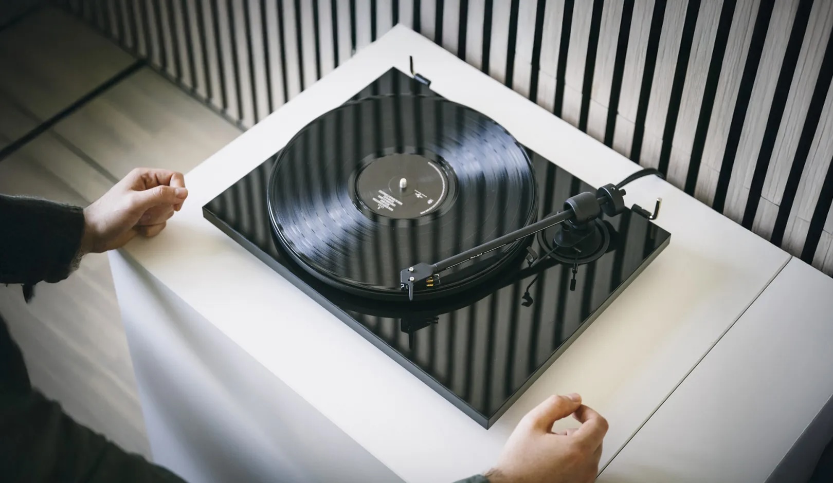 Pro-Ject E1.2 manuální Hi-Fi gramofon