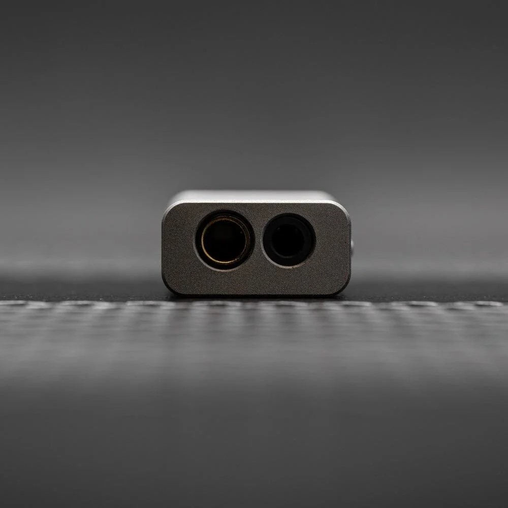 3,5 mm a 4,4 mm výstupy MOONDROP DAWN PRO 2