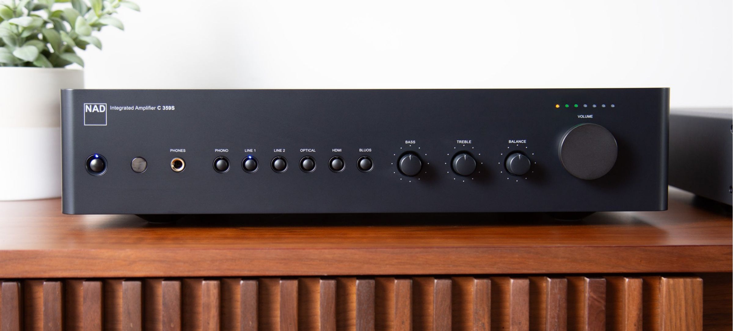 NAD C 359S integrovaný stereo zesilovač třídy AB se streamováním BluOS