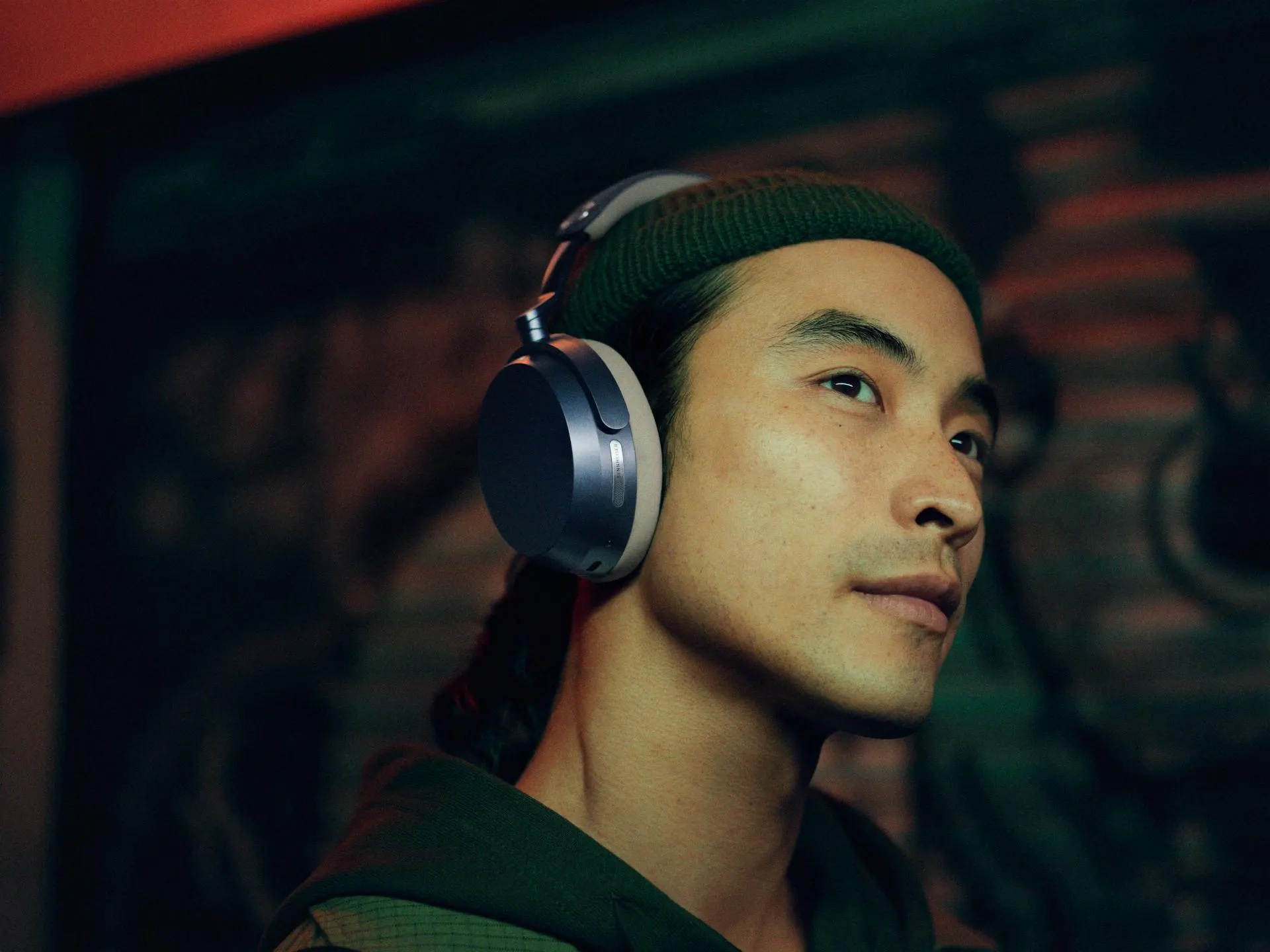 Sennheiser MOMENTUM 5 Wireless – nová generácia prémiových bezdrôtových slúchadiel