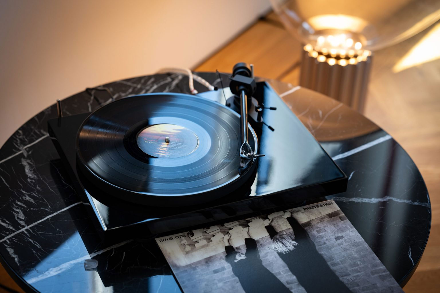Pro-Ject Debut EVO 2 zadný pohľad konektory