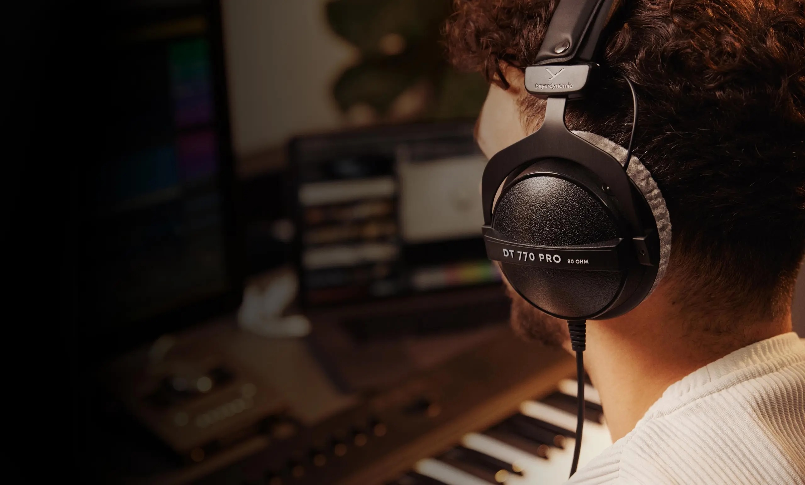 beyerdynamic DT 770 PRO uzavřená studiová sluchátka