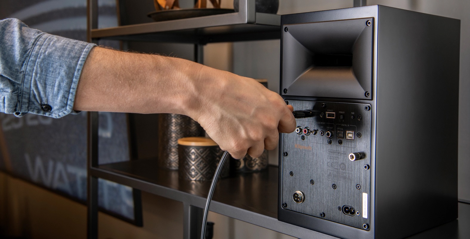 Klipsch The Fives zadný panel a konektivita