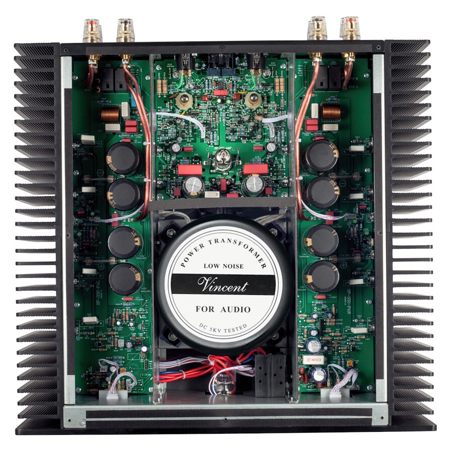 Vnitřní konstrukce hybridního koncového zesilovače SP-332