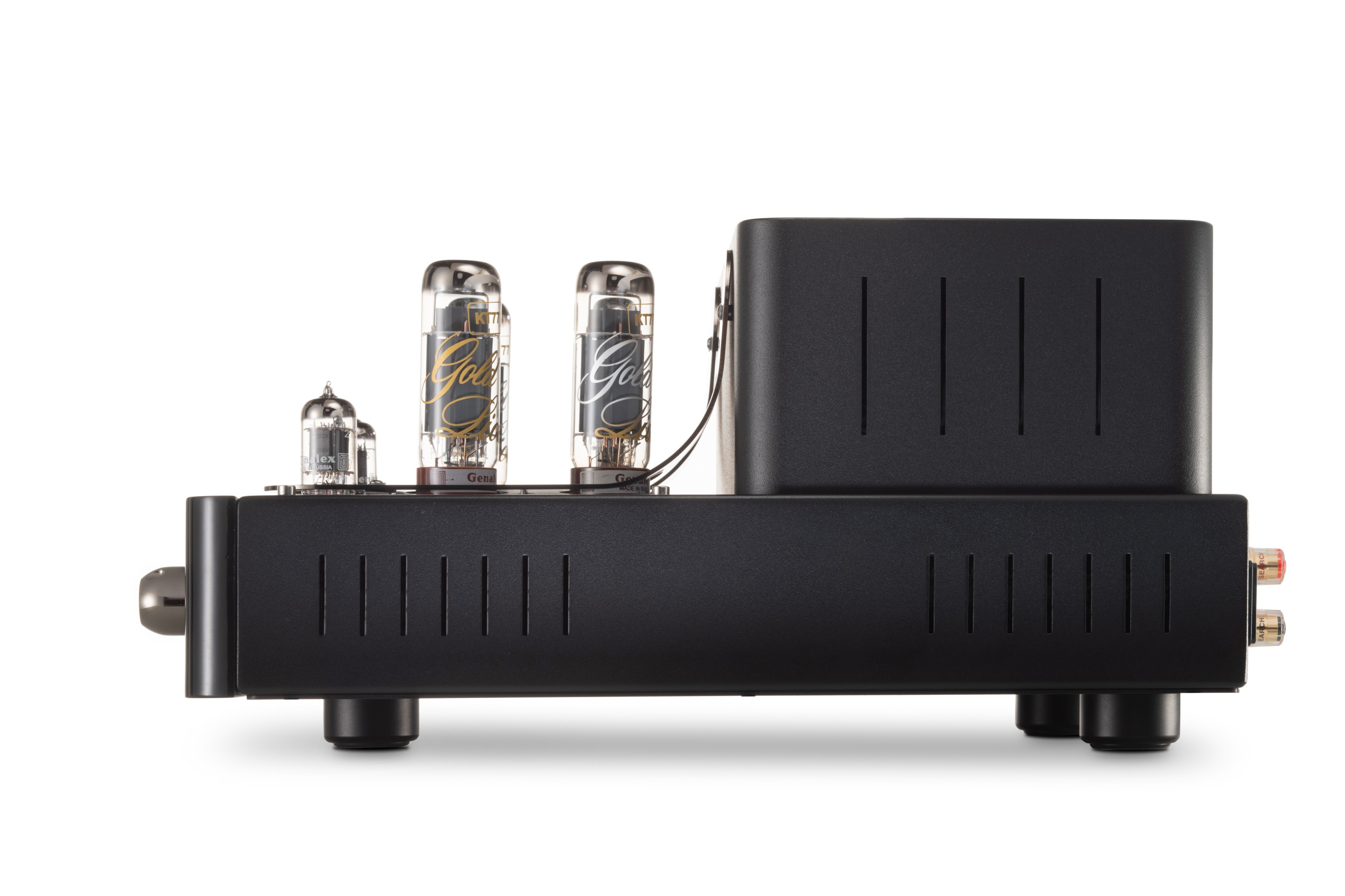 Unison Research S6 Black Edition pohled z boku