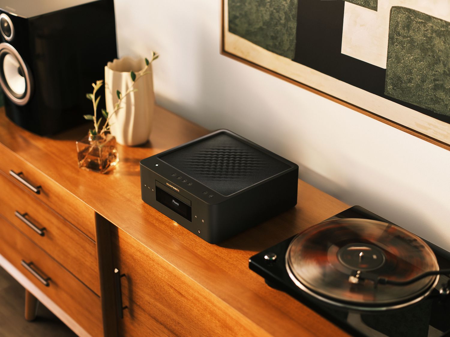 Marantz MCR 60n DAB připojený ke gramofonu prostřednictvím MM phono vstupu