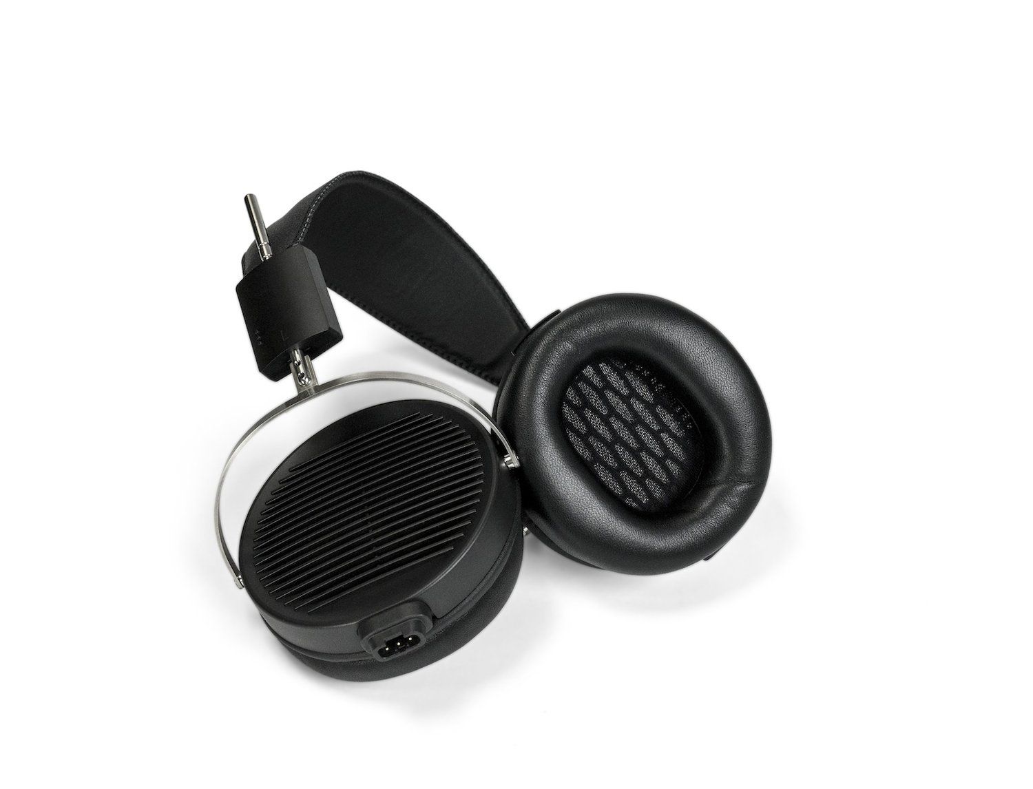 STAX SRM-270S konektory a konštrukcia