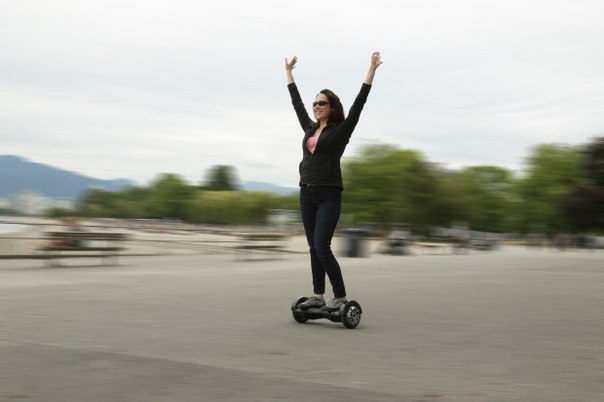 RevoBot - Əsl tənbəl skateboard-ı