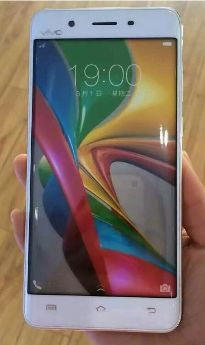 6GB RAM'lı Vivo Xplay 5'in canlı şəkilləri təqdimat qabağı sızdı!