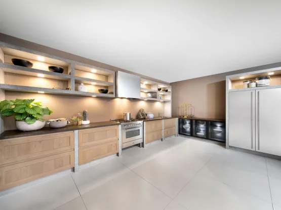 Industriële stoere houten keuken met beton accenten