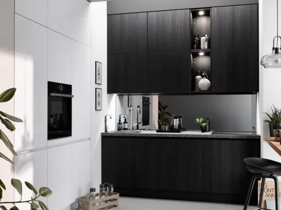 Moderne kleine hoekkeuken in mat wit en zwart hout