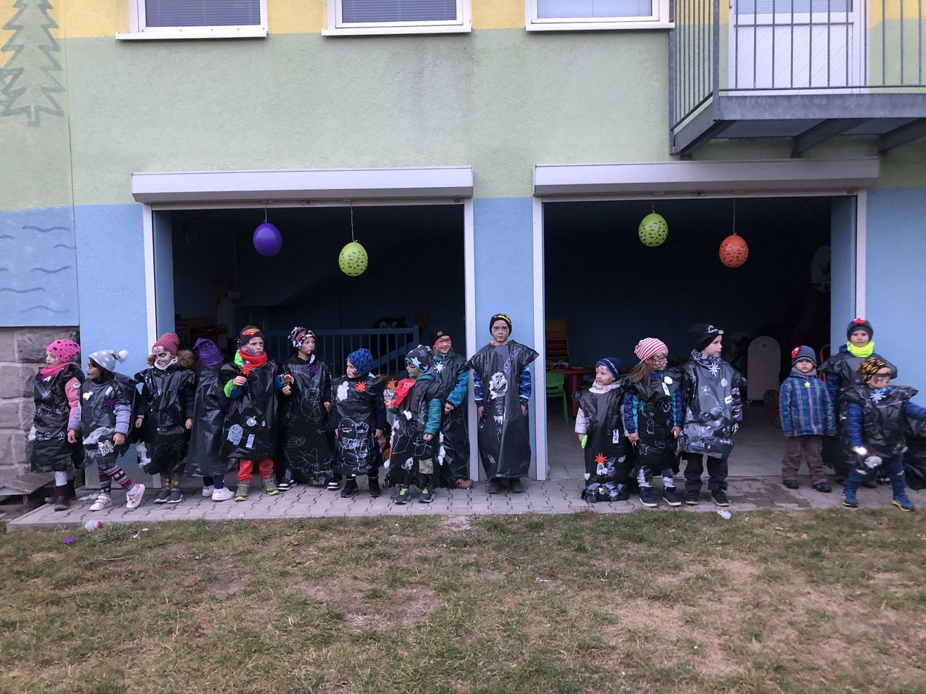 Strašidelná párty na zahradě 3.11.