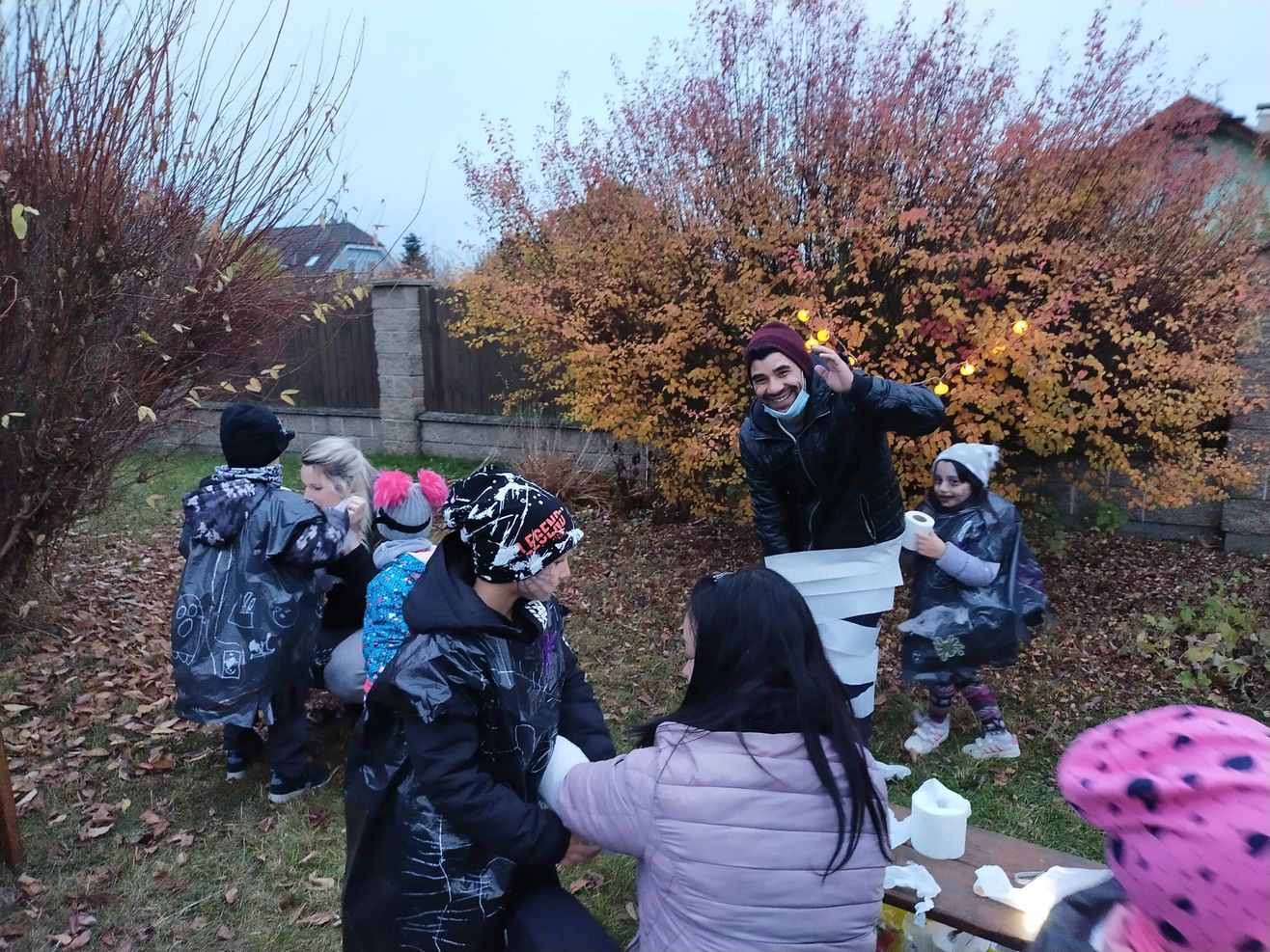 Strašidelná párty na zahradě 3.11.