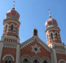 Zastupitelé schválili dotaci na opravu poškozených stropů ve Velké synagoze