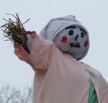 Masopustní průvod vyhnal zimu z města