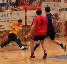 Pět družstev bojovalo ve futsale o pohár velitele městské policie