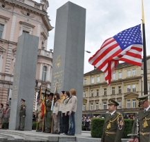 Před dvaceti lety byla vyhlášena soutěž na podobu pomníku Díky, Ameriko!
