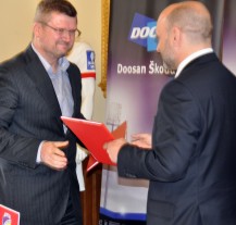 Spolupráce mezi FC Viktoria a Doosan Škoda Power pokračuje