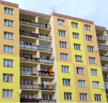 Některé bytové jednotky nabízí město k pronájmu přes vlastní realitní portál