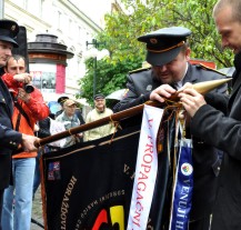 Plzeňští dobrovolní hasiči slavili založení župy historickou jízdou a slavnostním setkáním