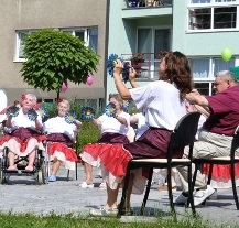 Muzikálové melodie bavily seniory 