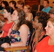 Účastníci Mezinárodní letní jazykové školy si prohlédli radnici