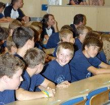 Na ZČU promovalo šedesát studentů dětské univerzity JuniorFEL