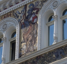 Výstava láká nejen na dochované kartony k plzeňským sgrafitům Mikoláše Alše