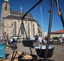 Multižánrovou letní akci Živá ulice zakončí Festival polévky