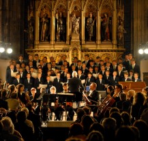 V katedrále sv. Bartoloměje poprvé vystoupili Řezenští vrabčáci