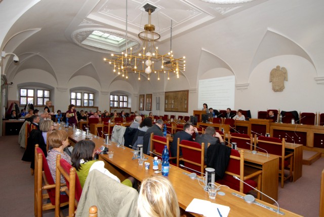 Foto z prezentace výsledků studie Fenomén bezdomovectví, 17.3.2014 ve sněmovním sále radnice