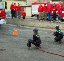 Plzeňští dobrovolní hasiči převzali dopravní automobily typu Renault Midlum