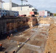 Změna technologie v parkovacím domu u Nového divadla si vyžádala posun dílčích termínů výstavby