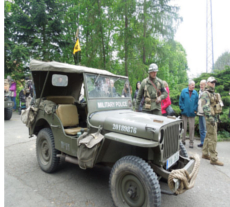 Kempy za Plazou se ocitly v obležení historických vojenských vozidel