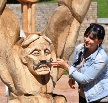 Chvojkovy lomy hostí výstavu uměleckých děl, vznikala přímo na místě