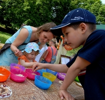 Ve Chvojkových lomech se prezentují volnočasové aktivity spolků pro děti a mládež
