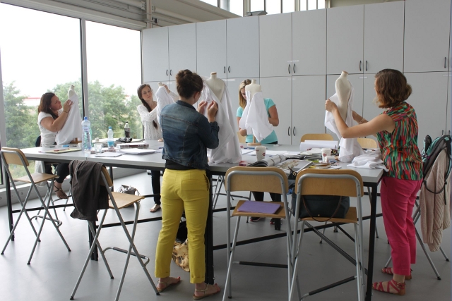 Letní škola umění ArtCamp 2014 - fashion design