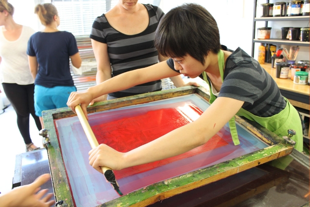 Letní škola umění ArtCamp 2014 - serigrafie