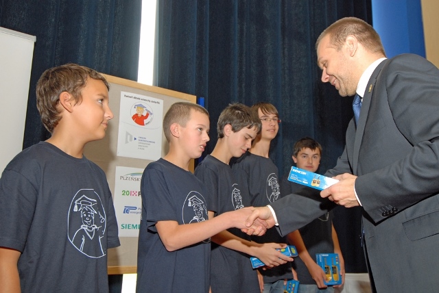Poslední prázdninový pátek patřil na Západočeské univerzitě dětským promocím