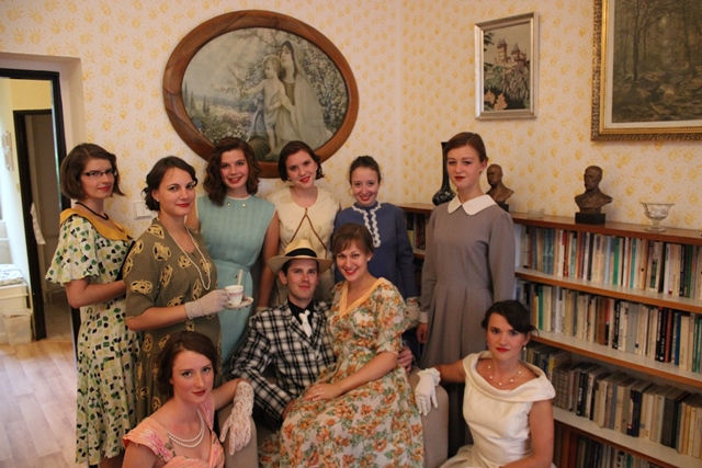 Klienti Domova pokojného stáří sv. Alžběty dostali jako dárek retro byt