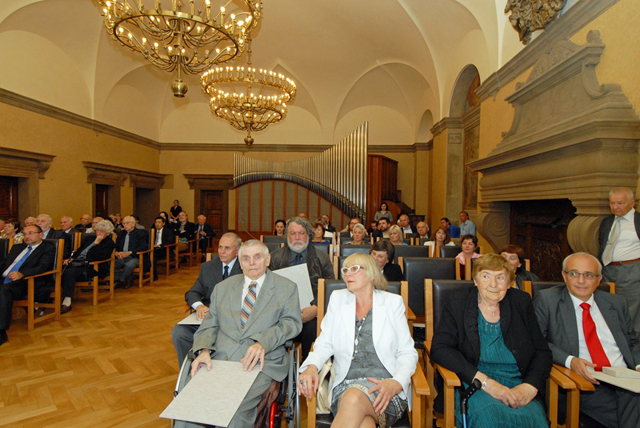 U příležitosti Dne české státnosti udělil primátor významná městská ocenění