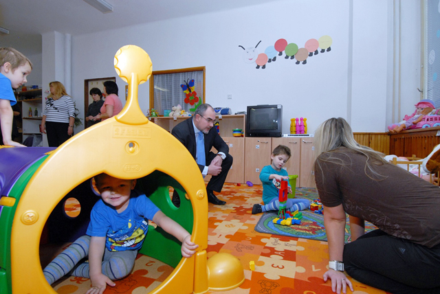 Primátor Zrzavecký navštívil speciální školu v Macháčkově ulici