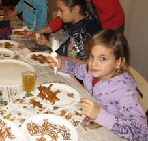 Děti vyráběly ekologické vánoční dekorace