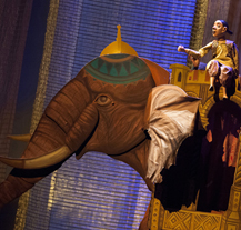 Formanův Aladin propojuje české loutkářství s francouzským divadelním světem