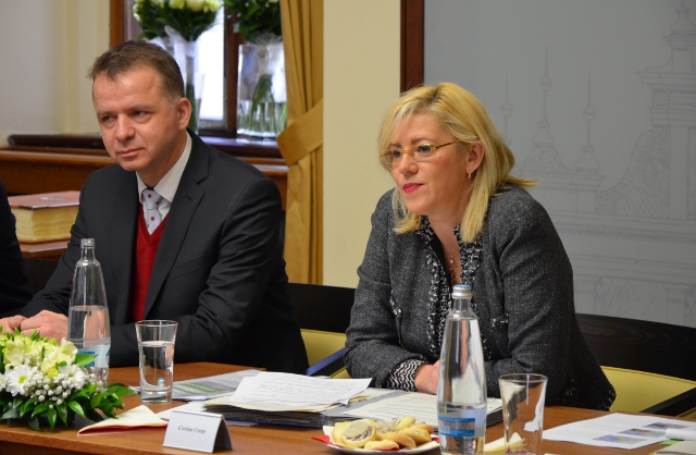 Plzeň chystá projekty za několik miliard, představila je evropské komisařce Corině Creţu