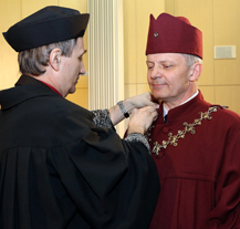 Plzeň bude univerzitní nejen letos, zaznělo při inauguraci nového rektora Západočeské univerzity