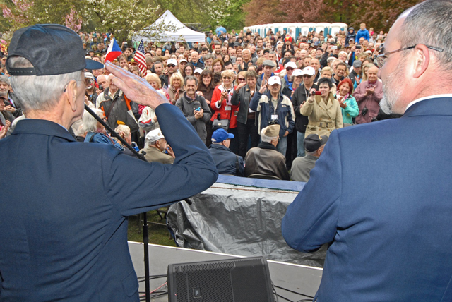 Americké veterány přivítaly tisíce lidí v Borském parku