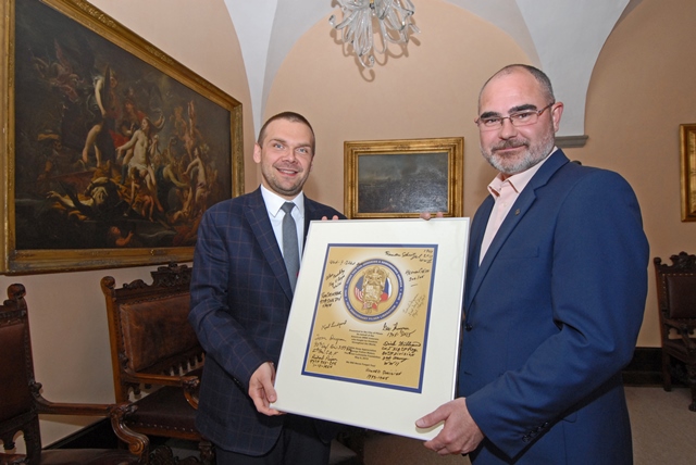 Primátor Martin Zrzavecký a náměstek Martin Baxa